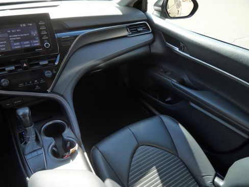 Certified 2023 Toyota Camry SE FWD image 11
