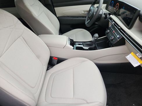 New 2026 Hyundai Tucson SE image 11
