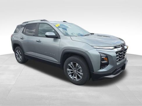 Used 2025 Chevrolet Equinox LT w/ Convenience Package II AWD/4WD image 7