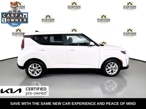 Certified 2025 Kia Soul LX w/ LX Technology Package FWD image 8