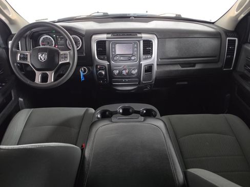 Used 2022 RAM 1500 Classic SLT AWD/4WD image 27