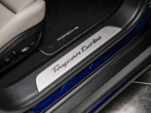 Used 2020 Porsche Taycan Turbo image 47