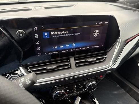 New 2026 Chevrolet Trax RS w/ Sunroof Package image 24