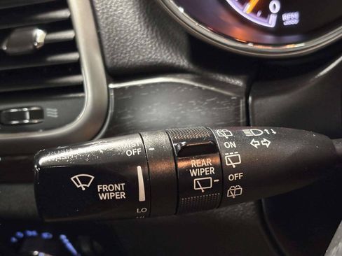 Used 2018 Jeep Grand Cherokee Altitude AWD/4WD image 33