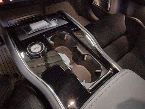 Used 2025 Polestar Polestar 3 image 12