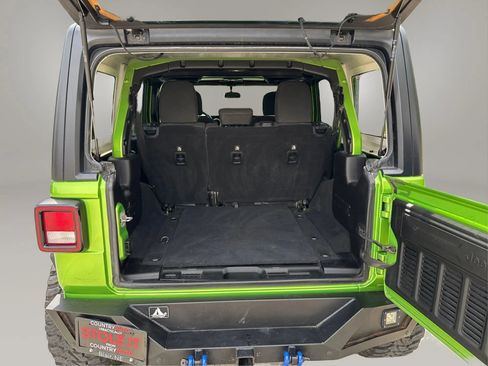 Used 2018 Jeep Wrangler Unlimited Sport S AWD/4WD image 11