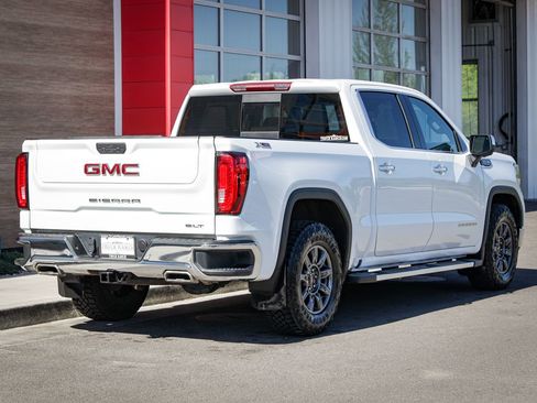 Used 2019 GMC Sierra 1500 SLT w/ SLT Premium Plus Package AWD/4WD image 3