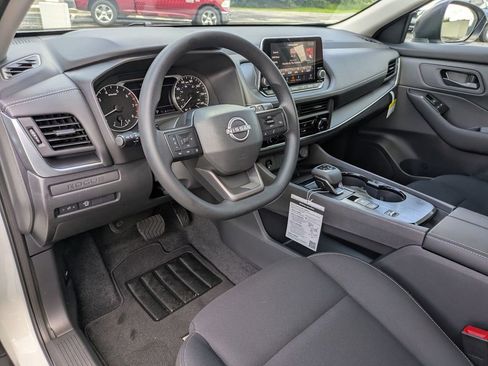 New 2026 Nissan Rogue S image 13