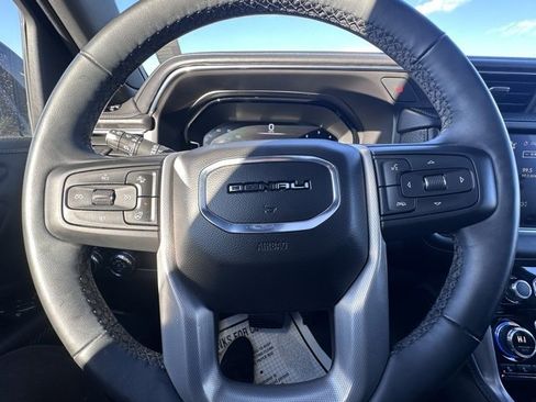 Certified 2023 GMC Yukon Denali w/ LPO, Floor Liner Package image 19