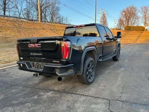 Used 2024 GMC Sierra 2500 AT4 w/ AT4 Premium Plus Package image 7