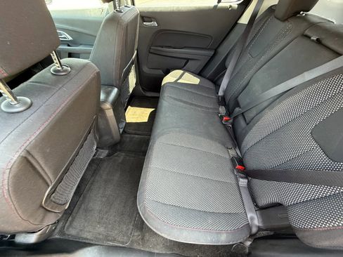 Used 2017 Chevrolet Equinox LT w/ Convenience Package image 11