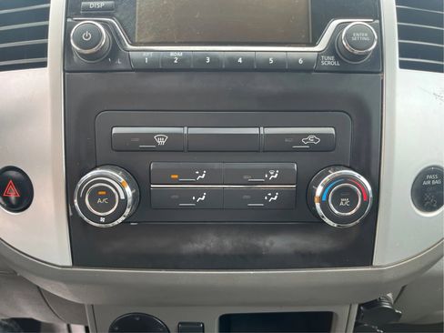 Used 2015 Nissan Frontier Desert Runner RWD image 30