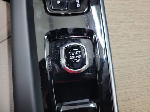 New 2026 Volvo XC60 T8 Plus w/ Protection Package Premier image 32