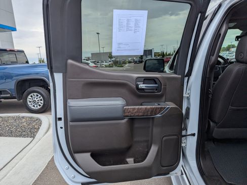 Certified 2022 GMC Sierra 1500 Denali w/ Driver Alert Package II AWD/4WD image 29