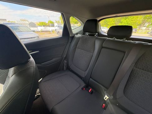 Used 2025 Kia Seltos S FWD image 37