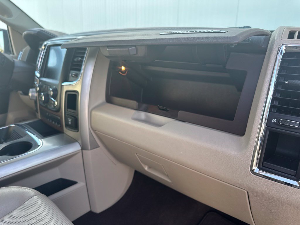 Used 2017 RAM 1500 Laramie w/ Convenience Group AWD/4WD image 33