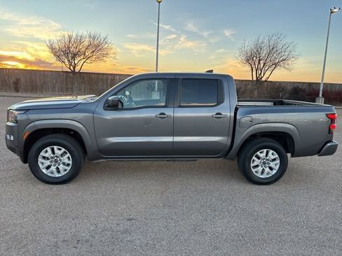 Certified 2024 Nissan Frontier SV w/ SV Convenience Package image 3