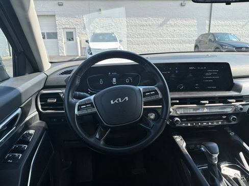 Used 2024 Kia Telluride S FWD image 12