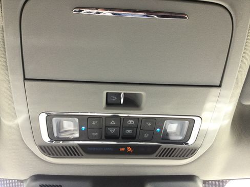Used 2022 Ford F150 Lariat w/ Equipment Group 502A High AWD/4WD image 13