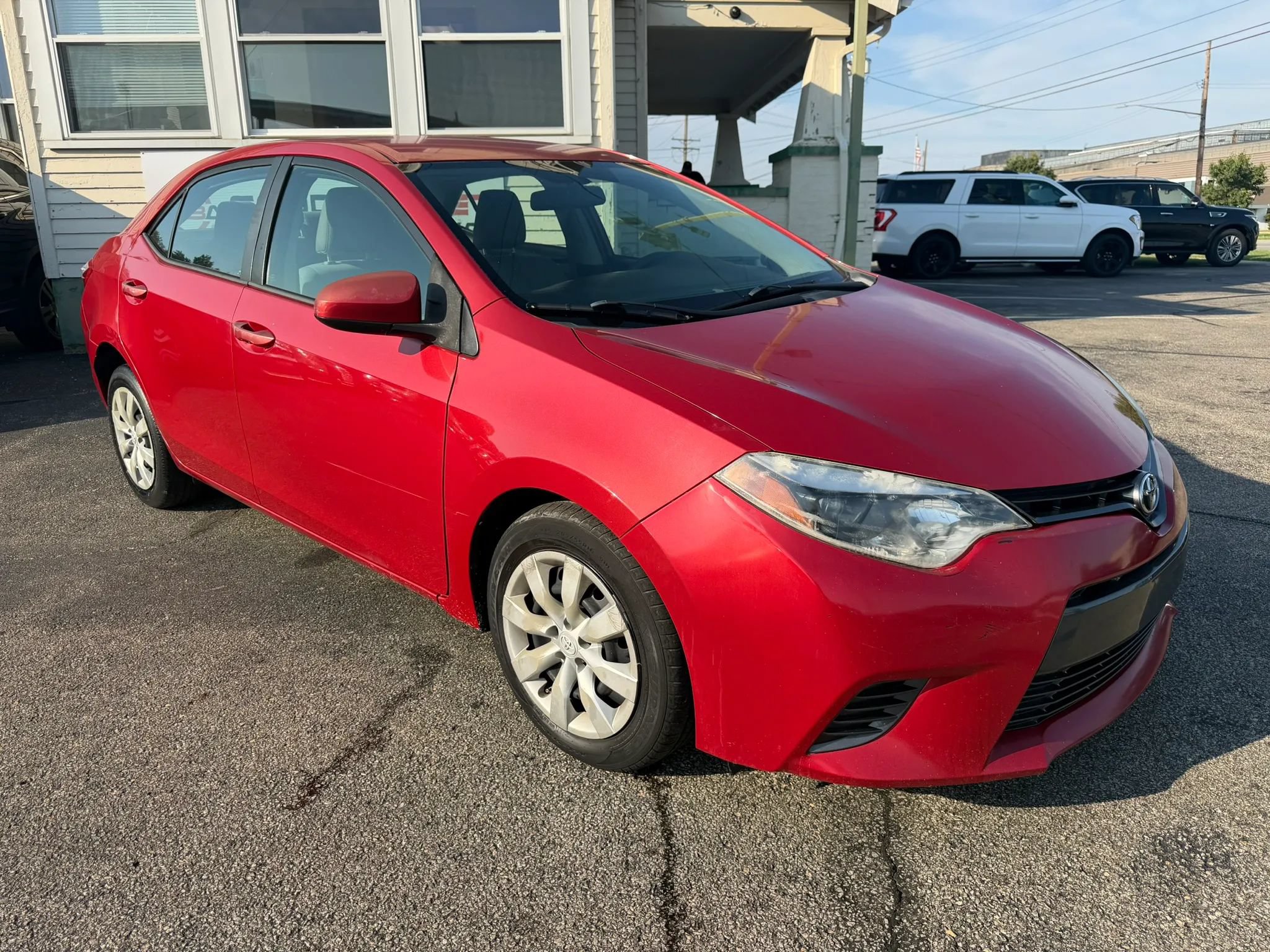 Used 2015 Toyota Corolla LE FWD image 5