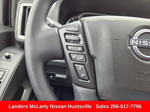 Used 2025 Nissan Frontier SV AWD/4WD image 24