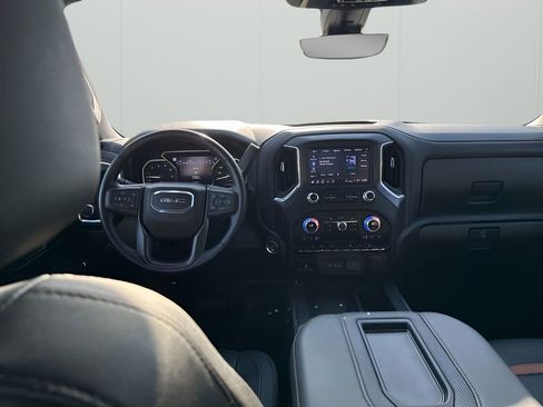 Used 2022 GMC Sierra 2500 AT4 w/ AT4 Premium Plus Package image 23