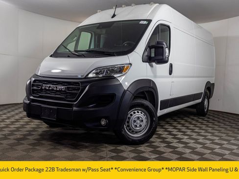 Used 2025 RAM ProMaster 2500 w/ Convenience Group FWD image 2
