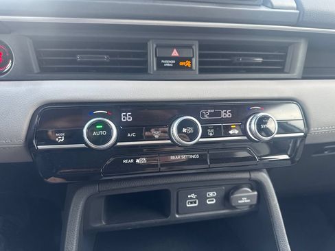 Used 2023 Honda Pilot LX image 21