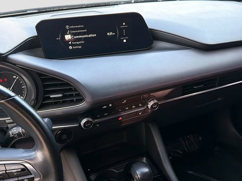 Used 2024 MAZDA MAZDA3 s image 26