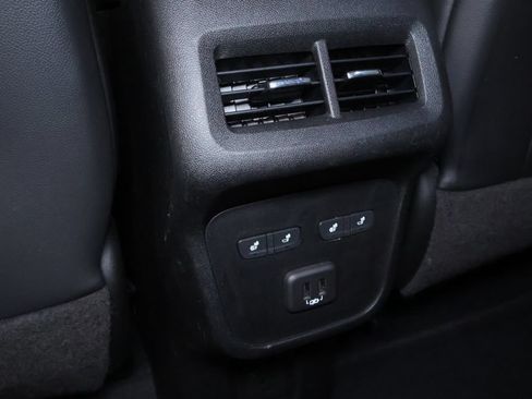 Used 2022 Chevrolet Equinox Premier AWD/4WD image 17