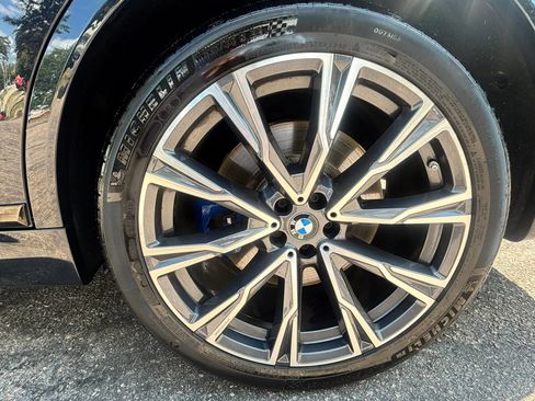 Used 2021 BMW X7 M50i AWD/4WD image 41