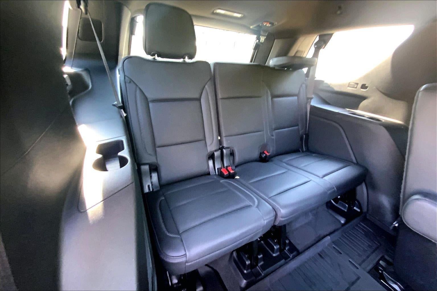 Used 2024 GMC Yukon Denali w/ Denali Reserve Package AWD/4WD image 25