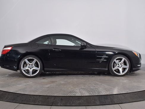 Used 2016 Mercedes-Benz SL 550 image 9