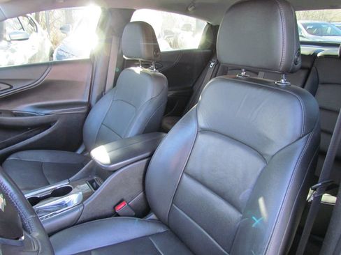 Used 2019 Chevrolet Malibu Premier image 17