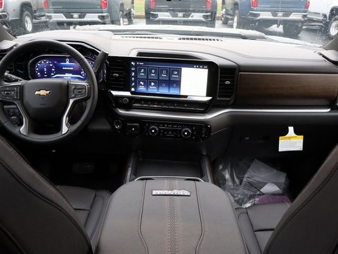 New 2026 Chevrolet Silverado 3500 High Country w/ Technology Package image 18