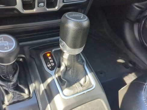 Used 2021 Jeep Gladiator Sport image 54