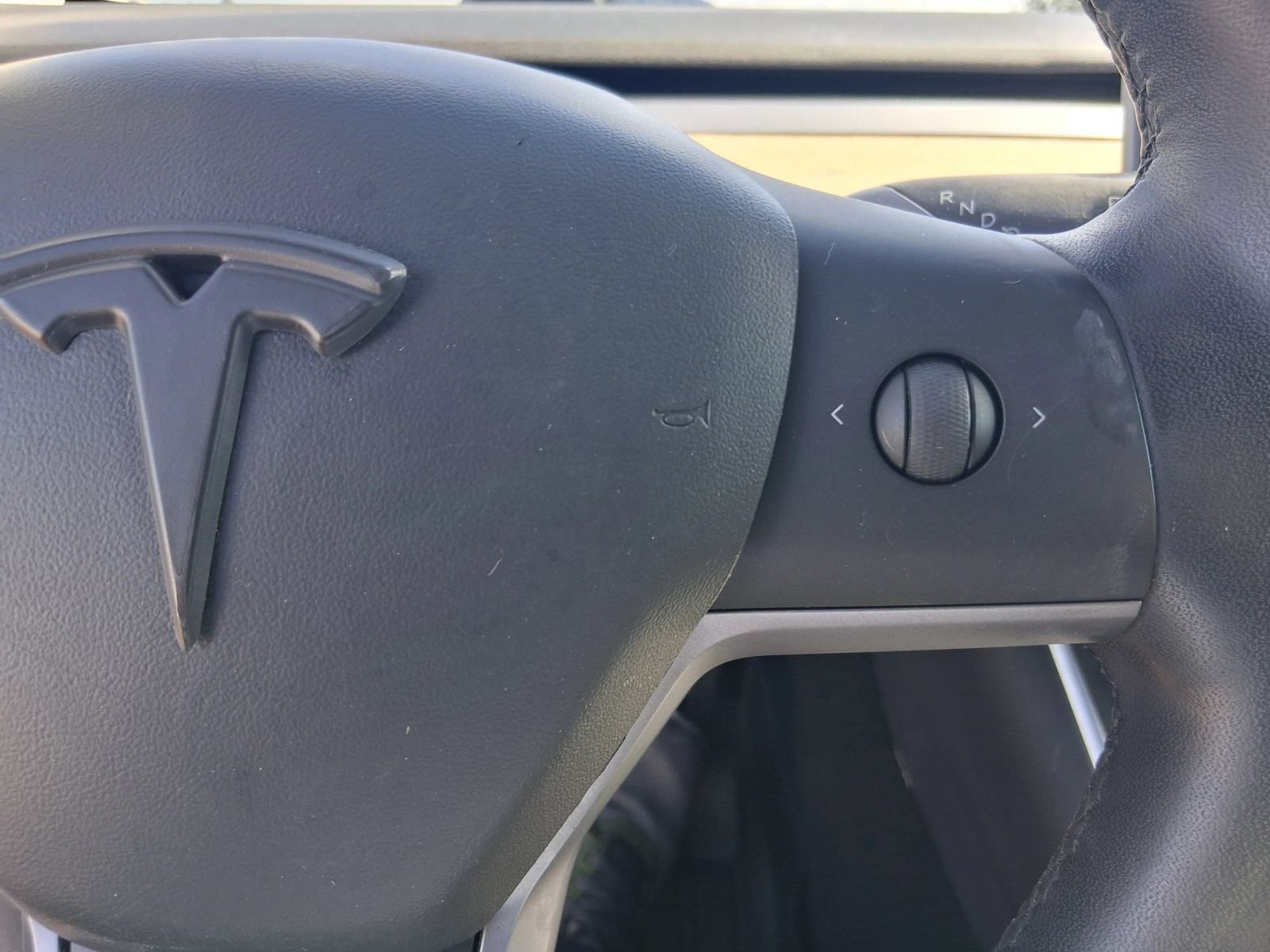 Used 2021 Tesla Model Y Long Range AWD/4WD image 26
