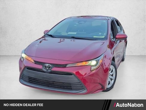 Used 2023 Toyota Corolla LE FWD image 1