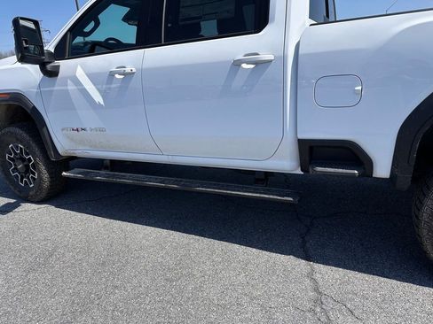 New 2026 GMC Sierra 2500 AT4X AWD/4WD image 38