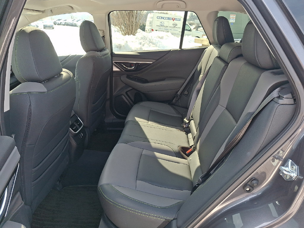 Certified 2025 Subaru Outback Onyx Edition AWD/4WD image 11