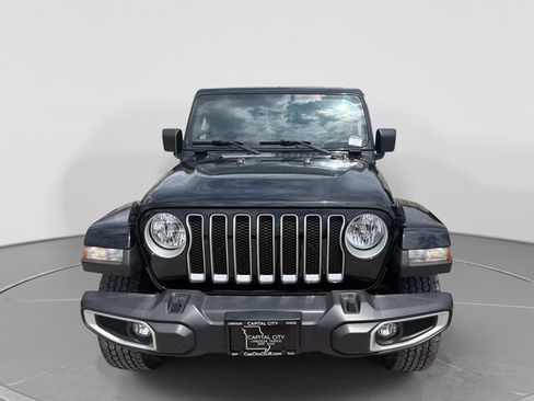 Used 2022 Jeep Wrangler Unlimited Sahara w/ Cold Weather Group AWD/4WD image 9
