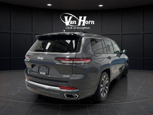 Used 2024 Jeep Grand Cherokee L Overland w/ Luxury Tech Group IV image 3