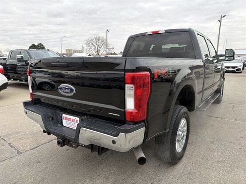 Used 2017 Ford F250 XLT w/ XLT Value Package AWD/4WD image 6