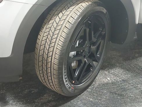 New 2025 Kia Telluride EX X-Line image 36