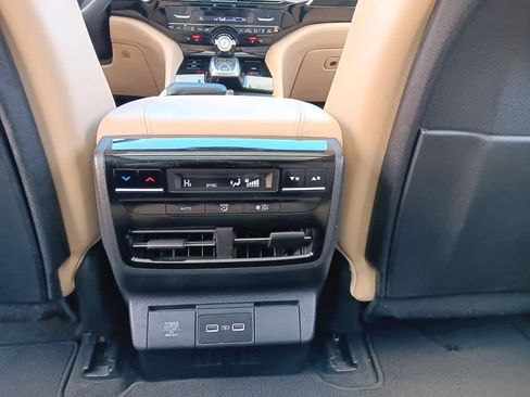 Used 2023 Acura MDX SH-AWD w/ Technology Package image 18