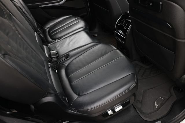 Used 2020 BMW X7 xDrive40i w/ Premium Package AWD/4WD image 15