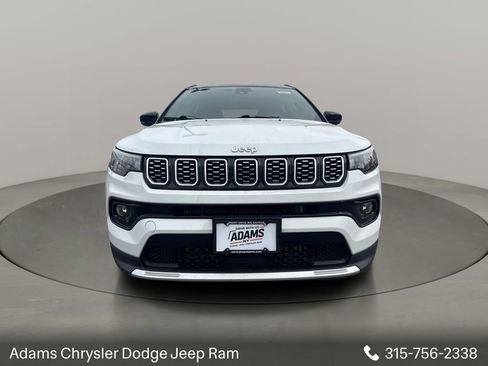 Used 2025 Jeep Compass Limited AWD/4WD image 2