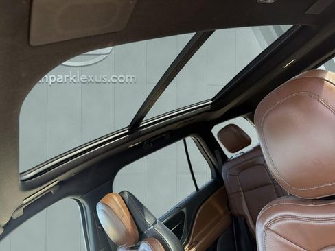 Used 2021 Lincoln Aviator Reserve w/ Equipment Group 202A AWD/4WD image 21