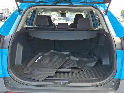 Certified 2020 Toyota RAV4 LE w/ All Weather Liner Package AWD/4WD image 28