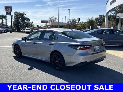 Used 2023 Toyota Camry LE image 6